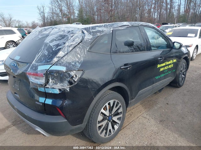 1FMCU9BZ2LUB39122 Ford Escape Se Sport Hybrid