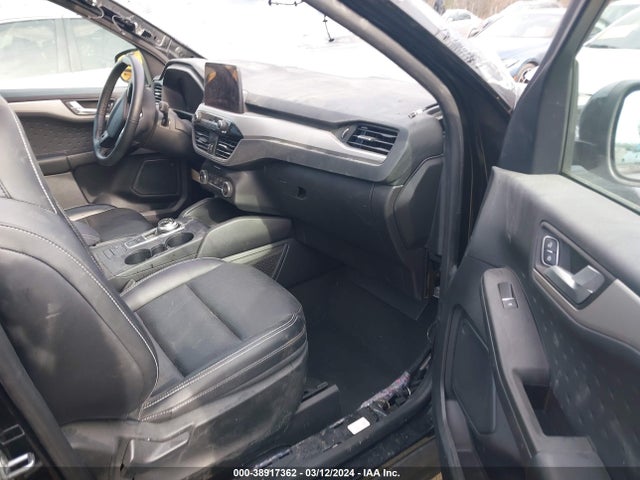 1FMCU9BZ2LUB39122 Ford Escape Se Sport Hybrid