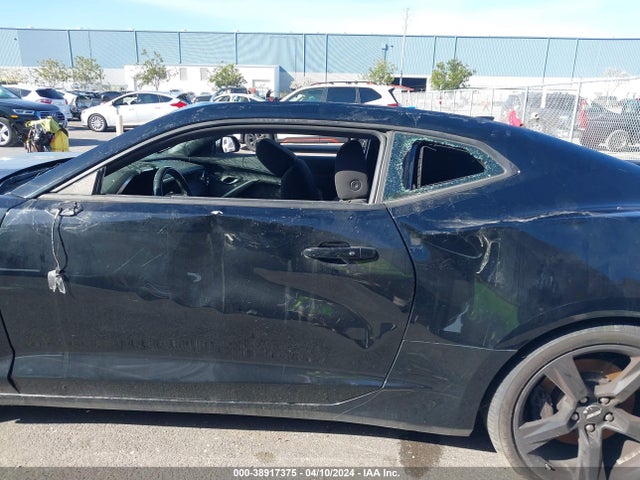 Chevrolet Camaro 1ss 2018 1G1FE1R71J0190662 Image 13