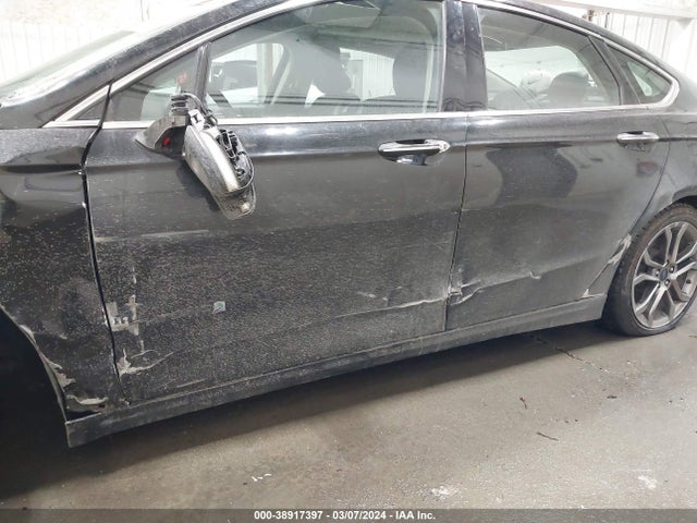 Ford Fusion Hybrid Titanium 2019 3FA6P0RU8KR156257 Image 14
