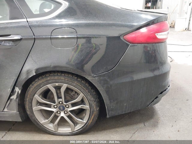Ford Fusion Hybrid Titanium 2019 3FA6P0RU8KR156257 Image 16