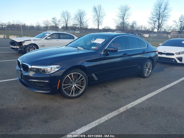 BMW 540i Xdrive 2019 WBAJE7C52KWW08279 Image 2