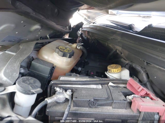 Chevrolet TRAX LS 2018 3GNCJNSB0JL196491 Image 10