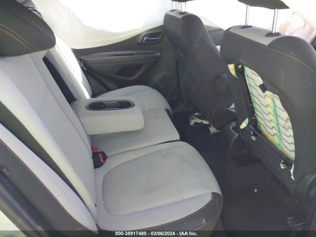 Chevrolet TRAX LS 2018 3GNCJNSB0JL196491 Image 8