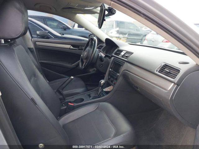 1VWAT7A34FC118781 Volkswagen Passat 1.8t Limited Edition