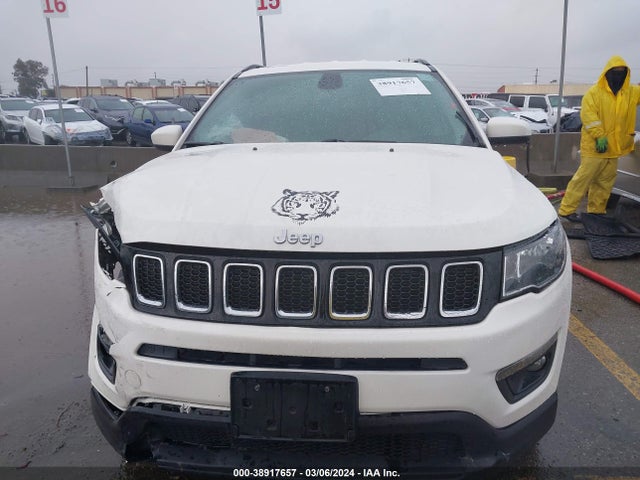 3C4NJCBB1LT235114 Jeep Compass Latitude Fwd
