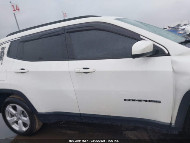 3C4NJCBB1LT235114 Jeep Compass Latitude Fwd