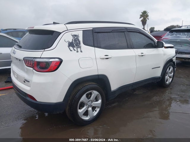 3C4NJCBB1LT235114 Jeep Compass Latitude Fwd