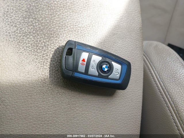 BMW 330i Xdrive 2017 WBA8K3C37HA023489 Image 11
