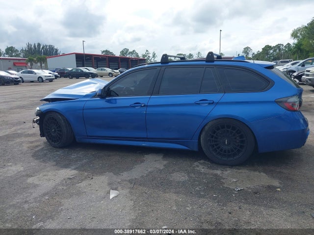 BMW 330i Xdrive 2017 WBA8K3C37HA023489 Image 14