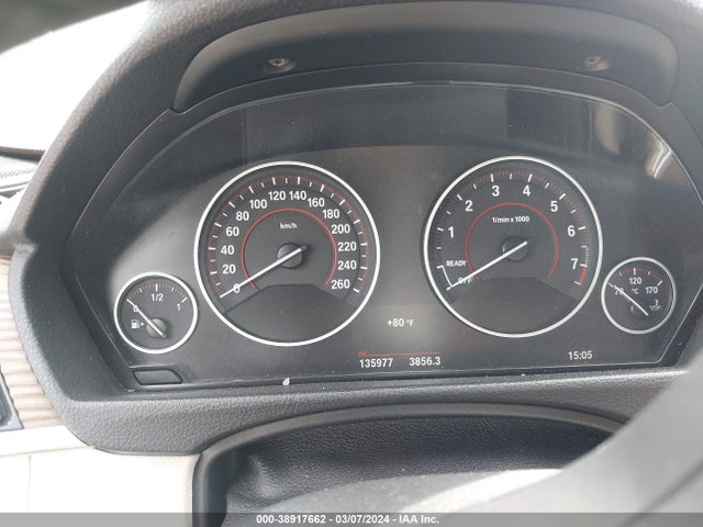 BMW 330i Xdrive 2017 WBA8K3C37HA023489 Image 15