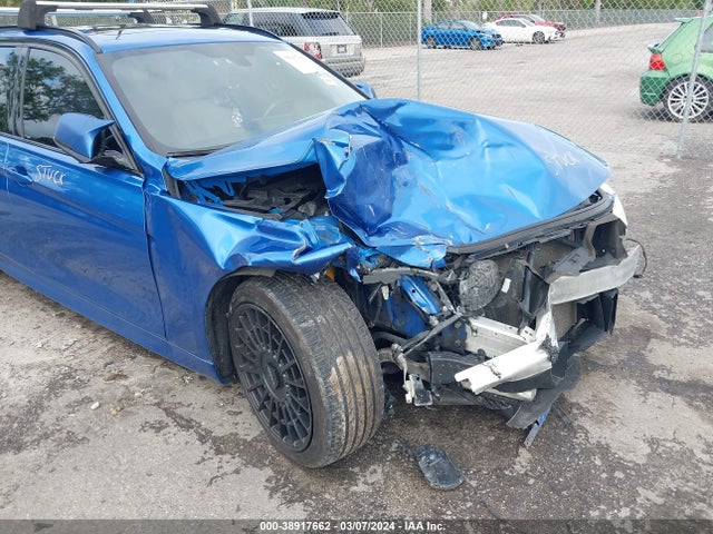 BMW 330i Xdrive 2017 WBA8K3C37HA023489 Image 6