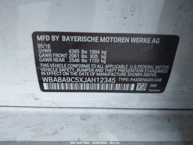 BMW 320i 2018 WBA8A9C5XJAH12345 Image 9