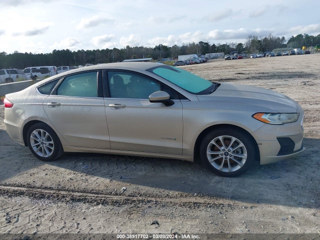Ford Fusion Hybrid Se 2019 3FA6P0LU2KR217644 Image 13