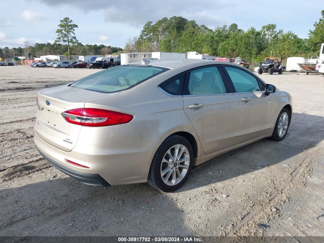 Ford Fusion Hybrid Se 2019 3FA6P0LU2KR217644 Image 4