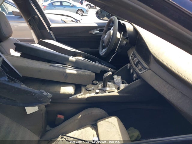 ZARFAMBN2N7657278 Alfa Romeo Giulia Veloce Ti Rwd