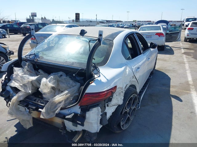 ZARFAMBN2N7657278 Alfa Romeo Giulia Veloce Ti Rwd