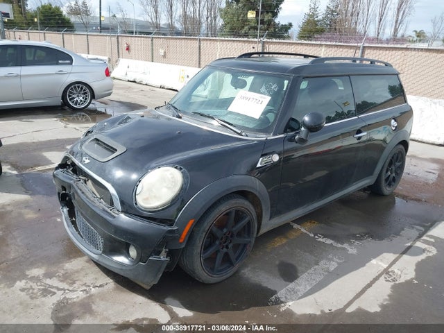 2009 MINI COOPER S CLUBMAN WMWMM33569TP92632 Photo 1