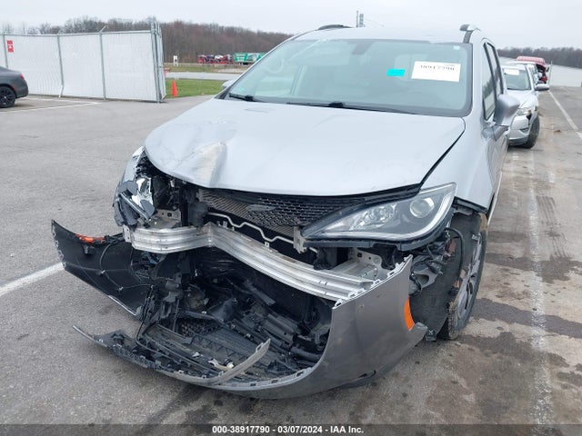 2C4RC1EGXKR734714 Chrysler Pacifica Touring L Plus