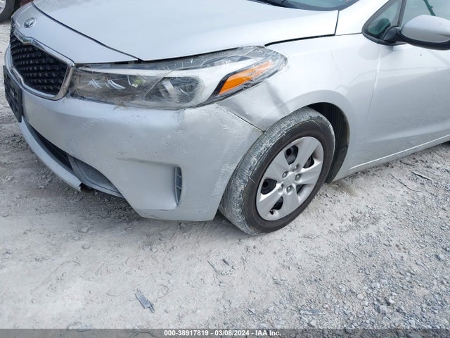 KIA FORTE LX 2017 3KPFK4A77HE059573 Image 12