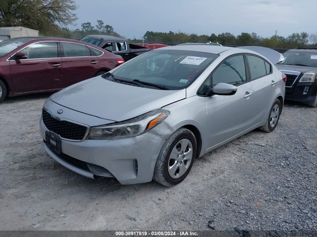 KIA FORTE LX 2017 3KPFK4A77HE059573 Image 2