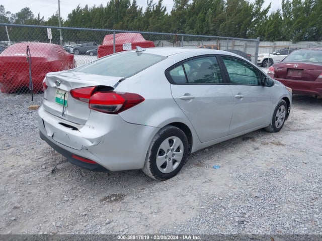 KIA FORTE LX 2017 3KPFK4A77HE059573 Image 4