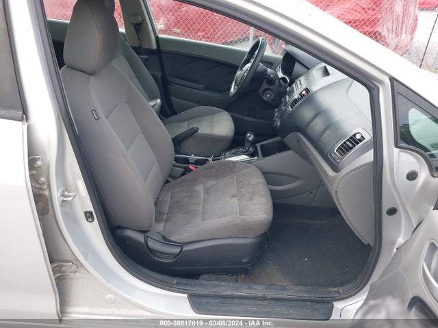 KIA FORTE LX 2017 3KPFK4A77HE059573 Image 5