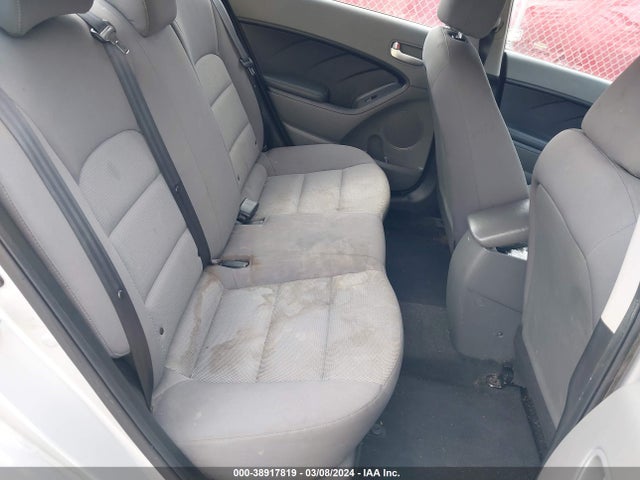KIA FORTE LX 2017 3KPFK4A77HE059573 Image 8