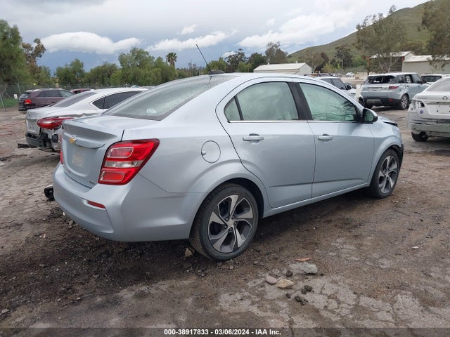 Chevrolet Sonic Premier Auto 2018 1G1JF5SBXJ4106781 Image 4