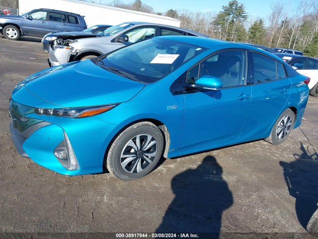 Toyota PRIUS PRIME 2018 JTDKARFP6J3076689 Image 2
