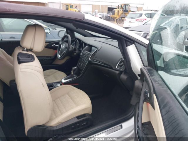 W04WH3N55JG096252 Buick Cascada Premium