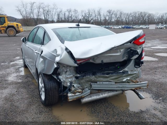 1FA6P0H7XF5105931 Ford FUSION SE