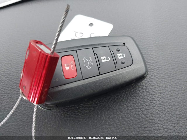 Toyota Rav4 Xle Premium Hybrid 2024 JTMB6RFV8RD551085 Image 11