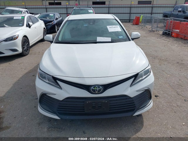 Toyota CAMRY LE 2022 4T1C11AK3NU638965 Image 12