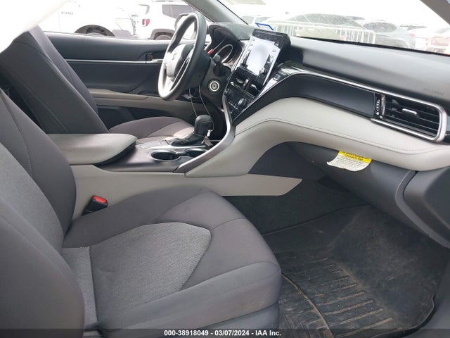 Toyota CAMRY LE 2022 4T1C11AK3NU638965 Image 5