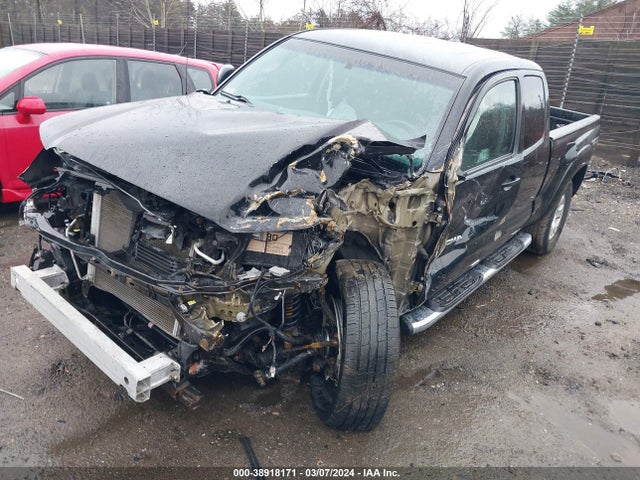 Toyota Tacoma Base V6 2015 5TFUU4EN5FX113069 Image 2