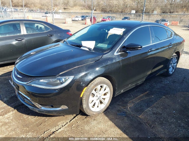 Chrysler 200 C 2015 1C3CCCCG9FN517344 Image 2