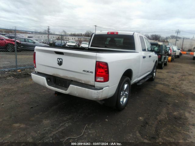 1C6RR7FG9KS501249 RAM 1500 Classic Express Quad Cab 4x4 6'4 Box