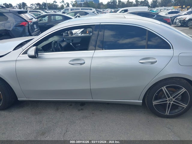 Mercedes-Benz A 220 2019 WDD3G4EB4KW005671 Image 15