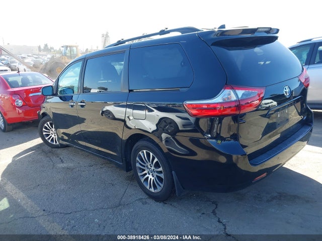 Toyota SIENNA XLE 2020 5TDYZ3DC3LS030254 Image 3