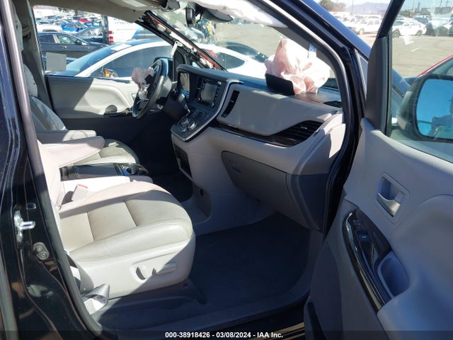 Toyota SIENNA XLE 2020 5TDYZ3DC3LS030254 Image 5