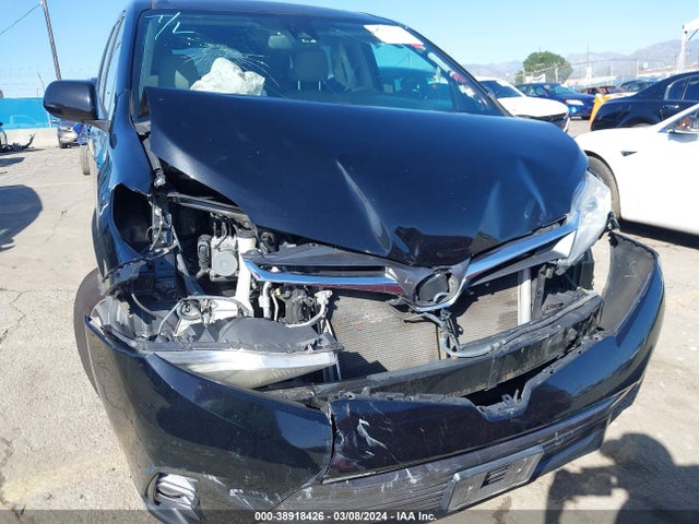 Toyota SIENNA XLE 2020 5TDYZ3DC3LS030254 Image 6