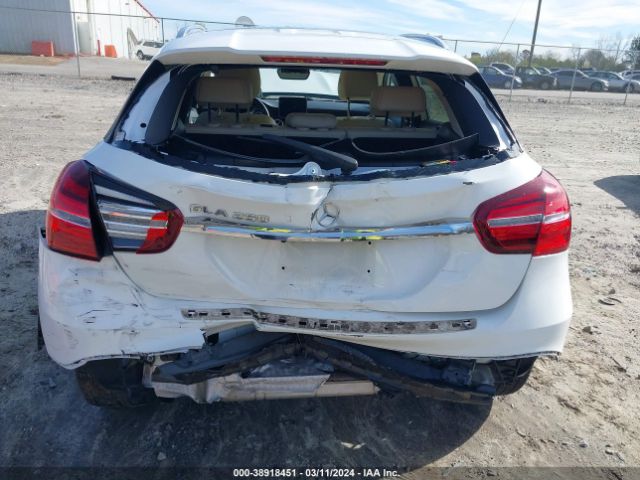 WDCTG4EB9KU020117 Mercedes-Benz GLA 250