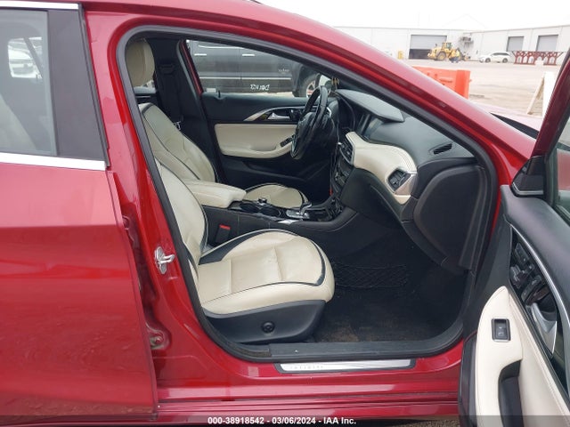 Infiniti Qx30 Premium 2017 SJKCH5CP5HA032599 Image 5