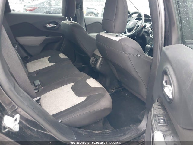 1C4PJMAB4EW200306 Jeep Cherokee Sport