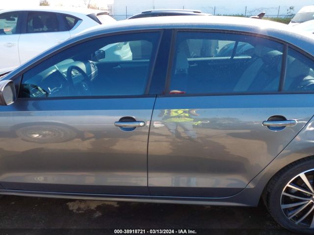 3VWD17AJ3GM410665 Volkswagen Jetta 1.8t Sport