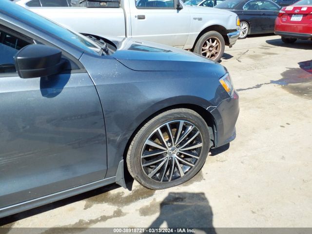 3VWD17AJ3GM410665 Volkswagen Jetta 1.8t Sport