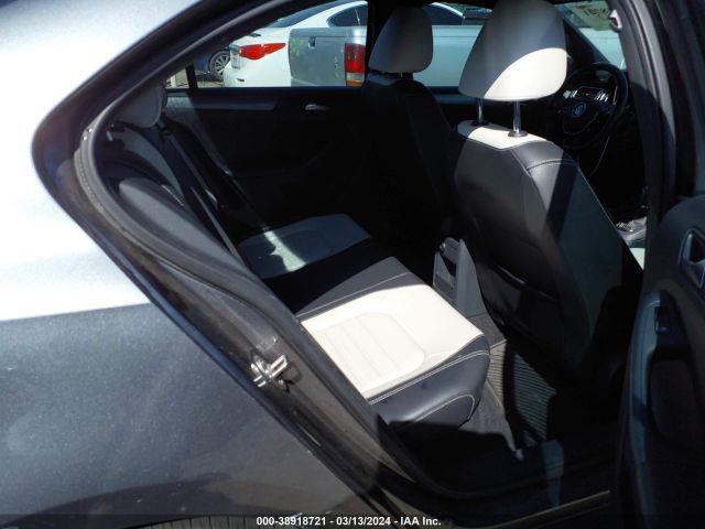 3VWD17AJ3GM410665 Volkswagen Jetta 1.8t Sport