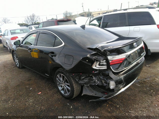JTHBW1GG0H2136305 Lexus ES 300H