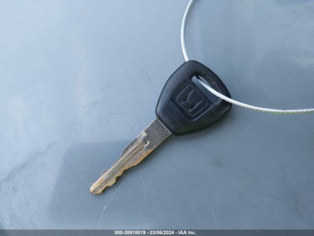 2002 HONDA S2000 JHMAP11492T007827 Photo 10